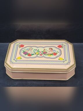Vintage Hudson Scott Cherub Tin Box Carlisle England 6.5”